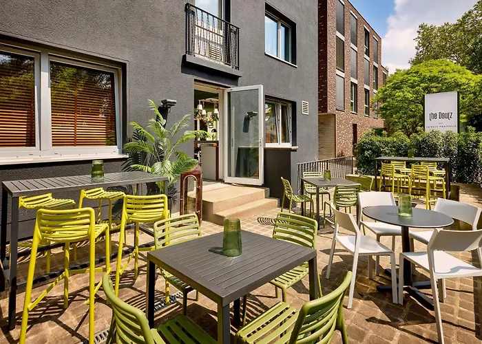 Deutz, A Tribute PortfolioHotel Köln